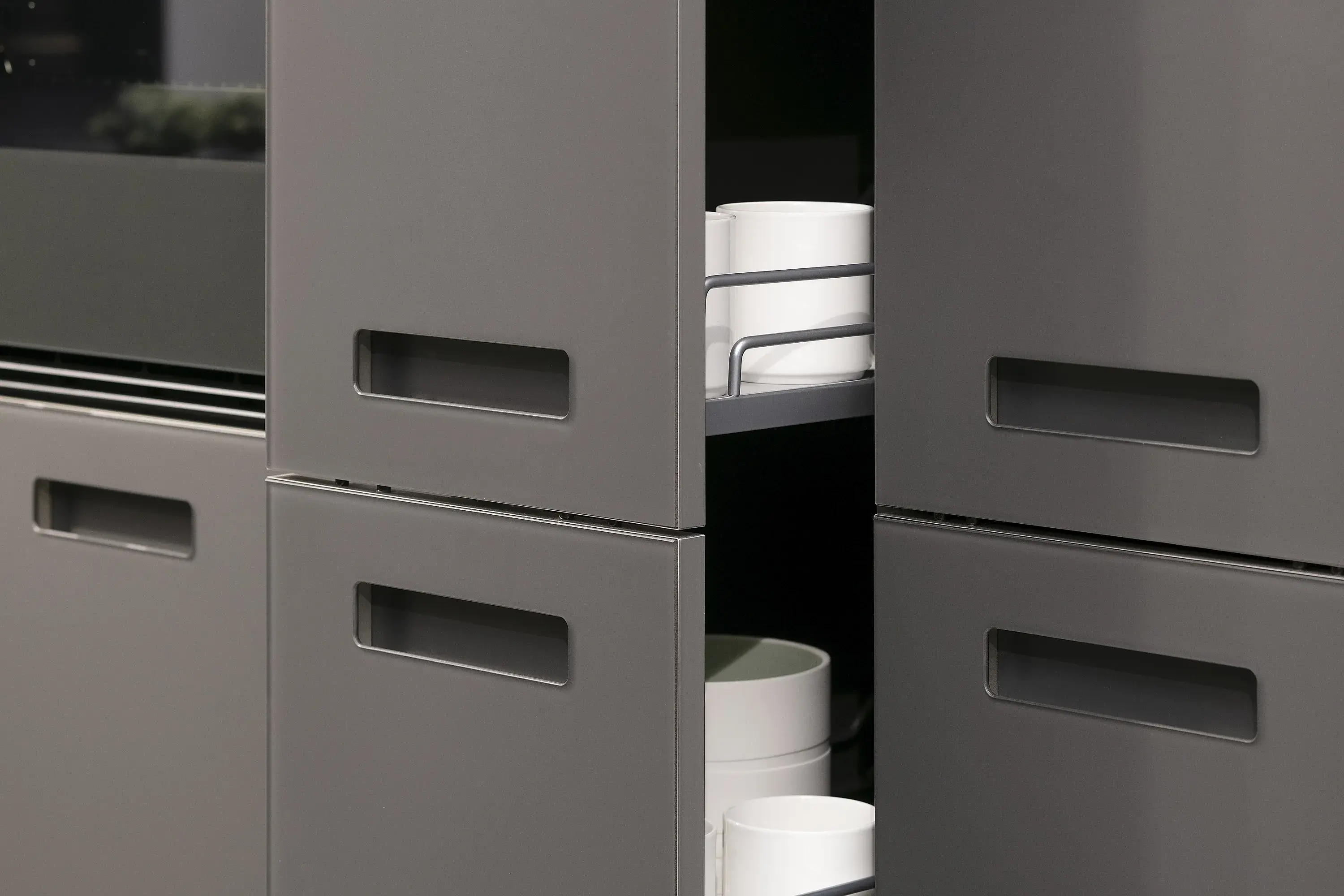 Smart-GlasFronten_Apotheken-Schrank_Schueller_06_rsp_KMG-211019-next125